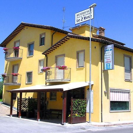 Albergo Le 2 Rose Сан-Северино-Марке Экстерьер фото