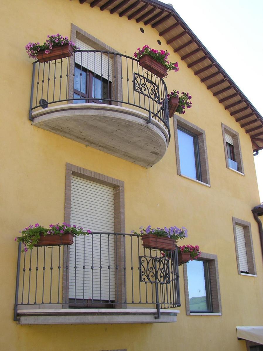 Albergo Le 2 Rose Сан-Северино-Марке Экстерьер фото